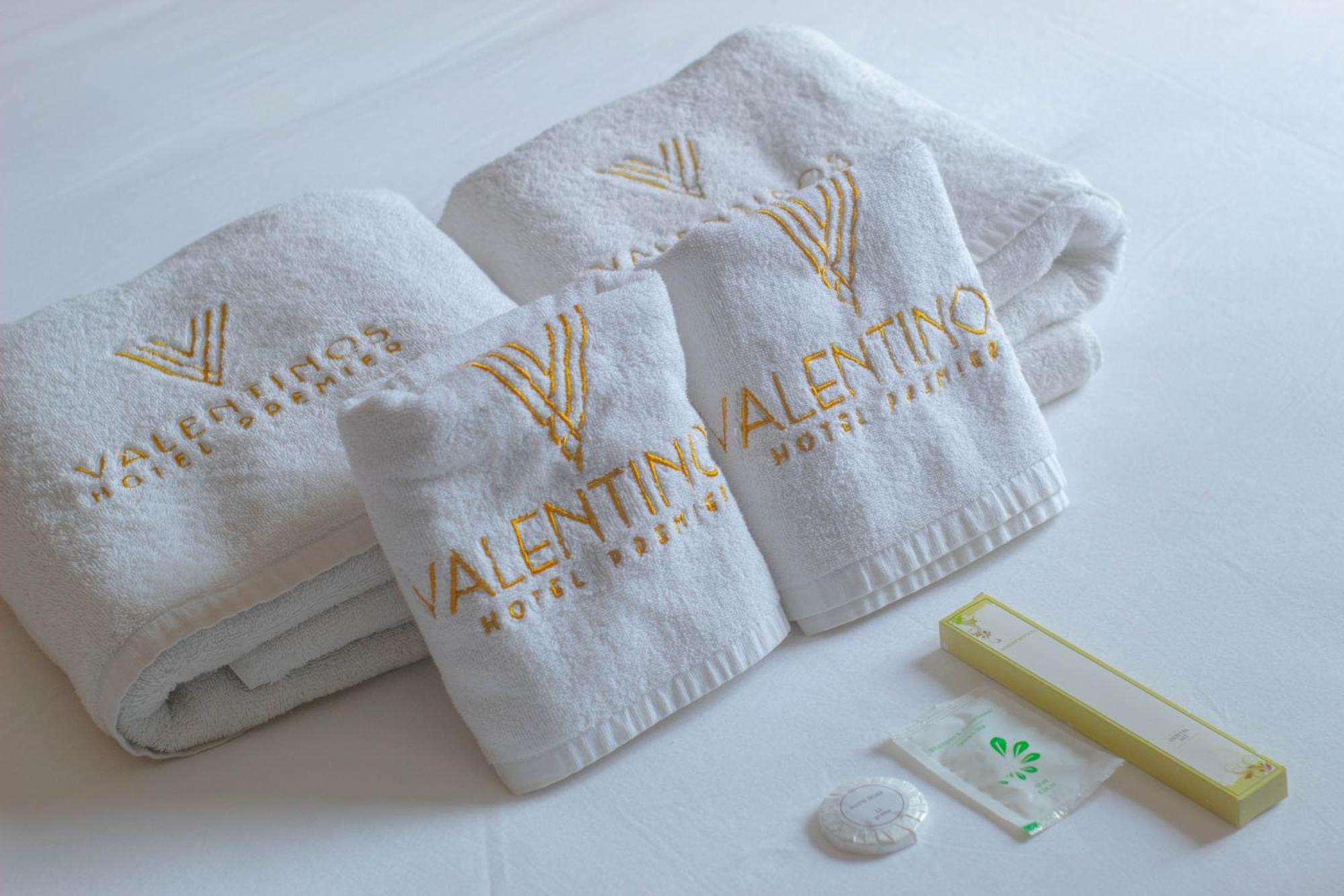 Valentino'S Hotel Angeles Exterior photo